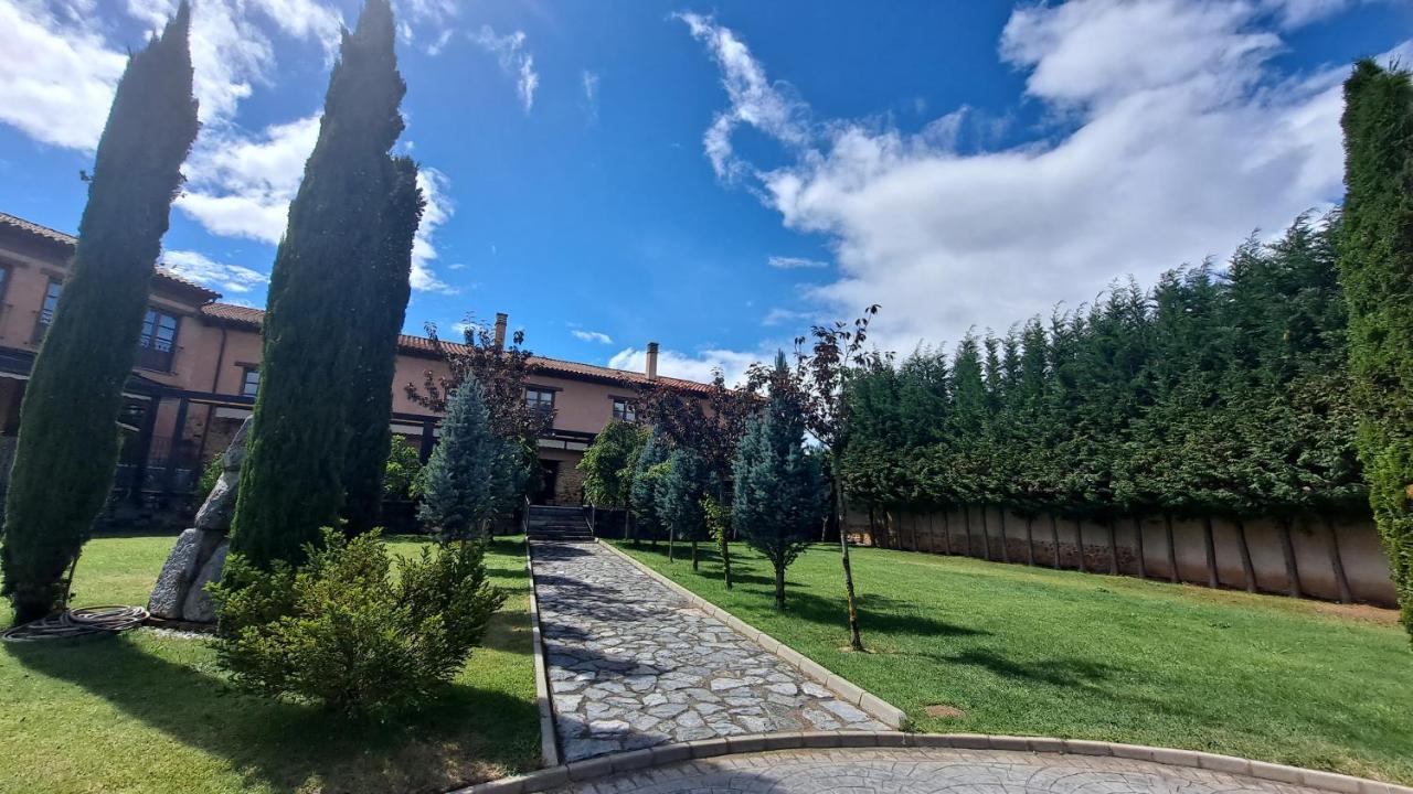Palacio Del Conde De Rebolledo Villaviciosa de la Ribera 外观 照片