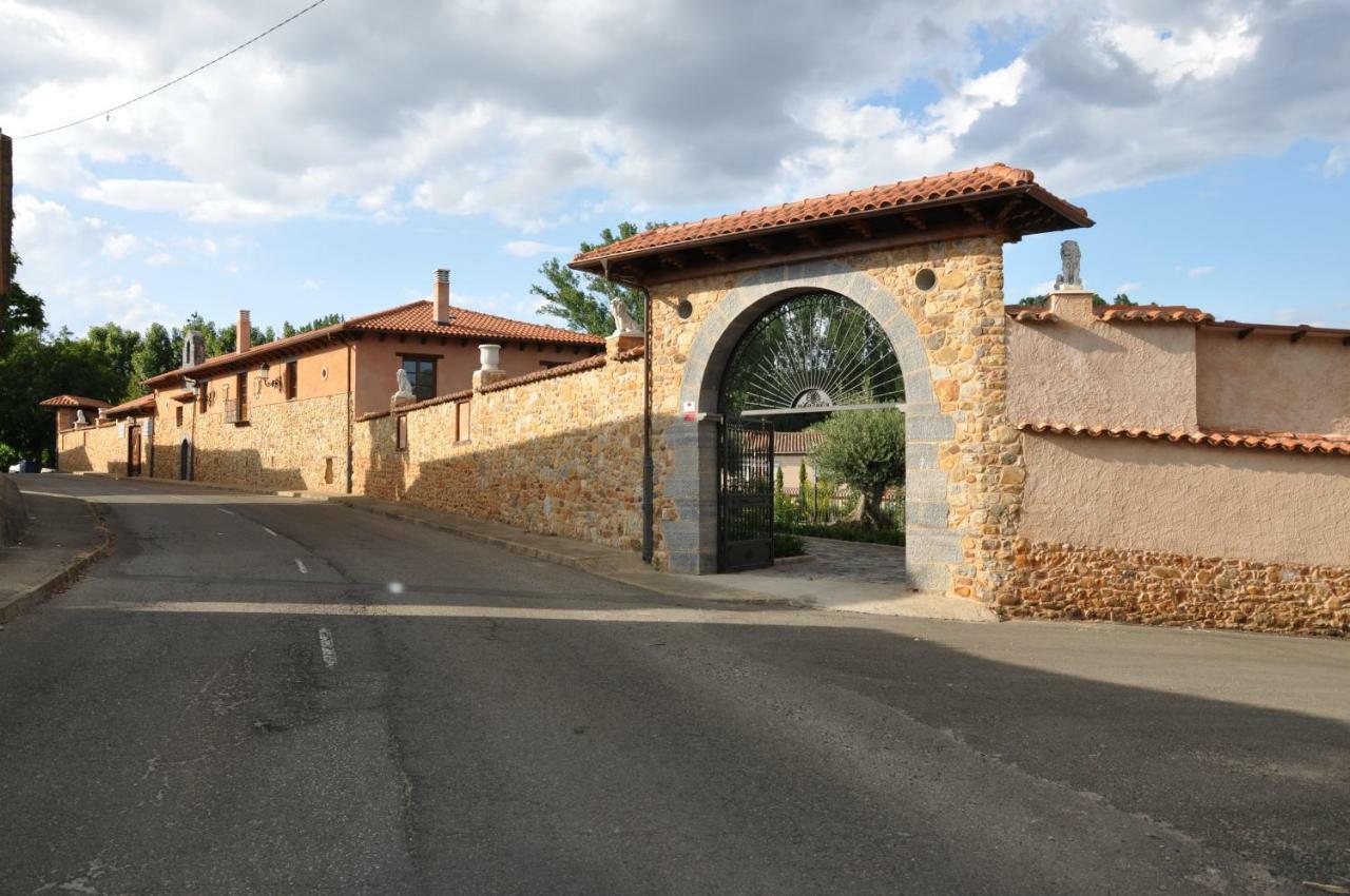 Palacio Del Conde De Rebolledo Villaviciosa de la Ribera 外观 照片