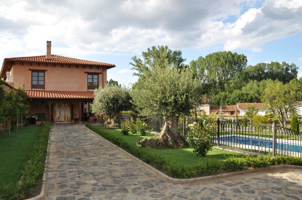 Palacio Del Conde De Rebolledo Villaviciosa de la Ribera 外观 照片