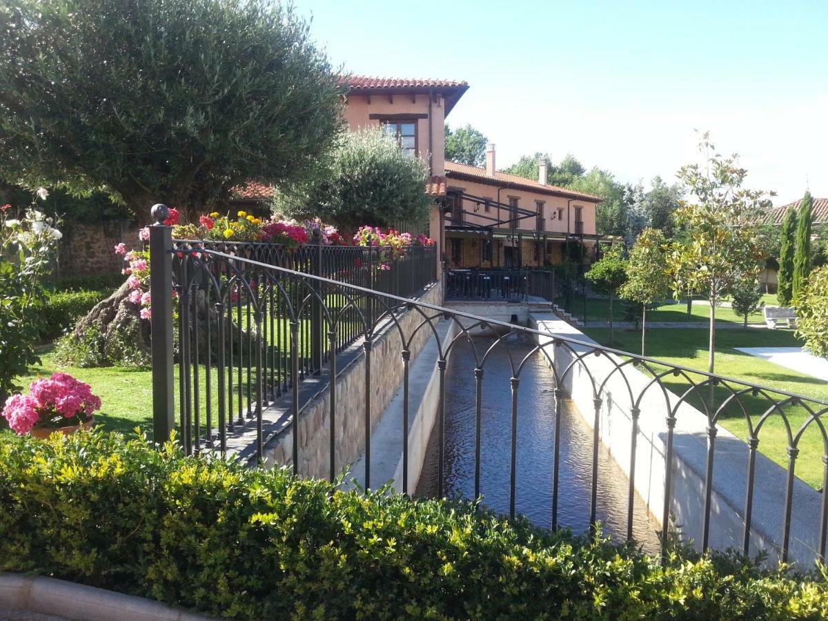 Palacio Del Conde De Rebolledo Villaviciosa de la Ribera 外观 照片